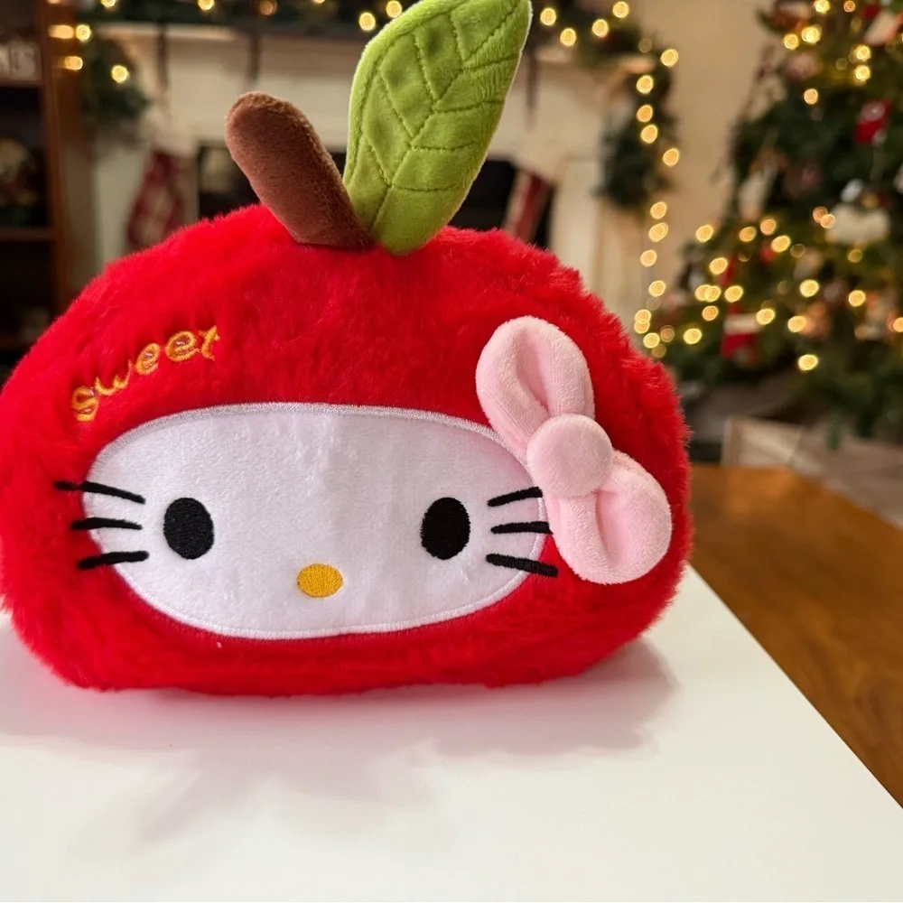 New Hello Kitty Apple Makeup Bag